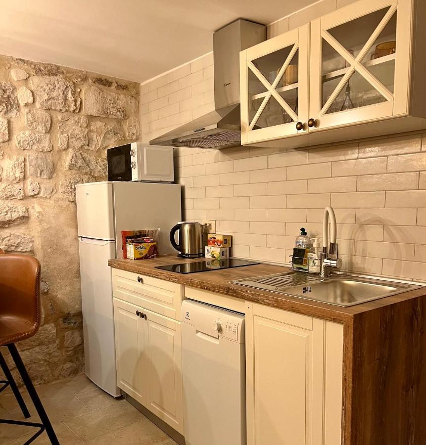 Dimora Picco Bello Trogir Bagian luar foto
